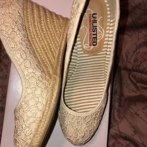 Closed toe cream wedges